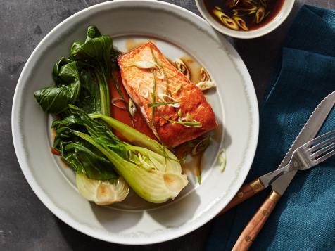 Seared Salmon with Baby Bok Choy and Spicy Ginger Sauce