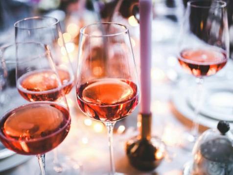 10 Clever Tips for Choosing and Serving Wine at the Holidays