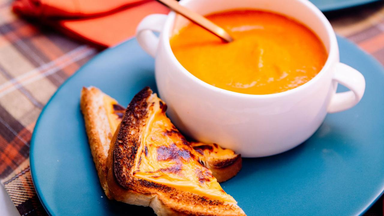 Simple Roasted Tomato Soup