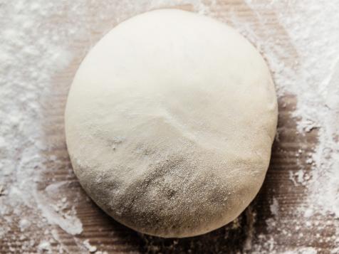 4 Pizza Dough Tips That Will Make You Feel Like a Scientist