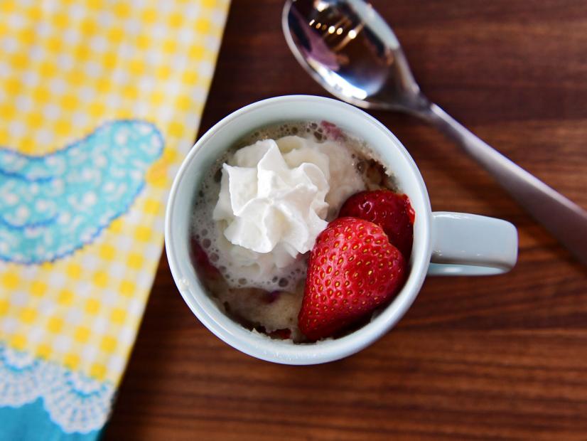 Very Berry Mug Cake Recipe Ree Drummond Food Network