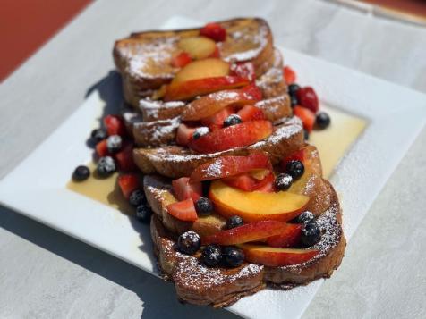 Fluffy French Toast With Berries