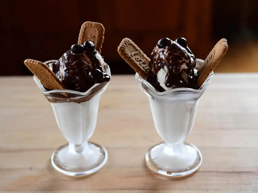 Close-up of Dark Chocolate Espresso Sundaes, as seen on The Pioneer Woman, season 31.