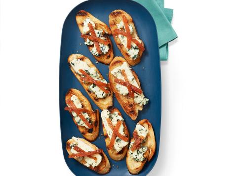 Crostini with Blue Cheese and Quince Paste