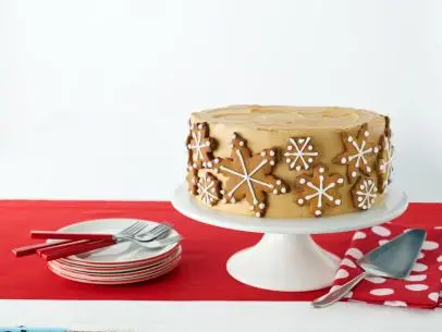 GINGERBREAD LAYER CAKE.