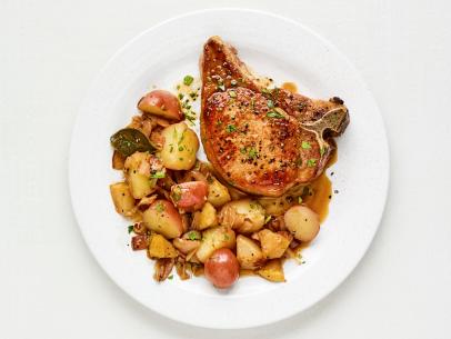Pork Chops with Potatoes and Pears.