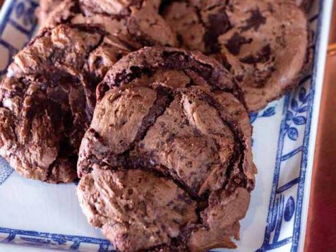 If You Love ‘The Gilded Age,’ Bring This Cookie to Your Swap