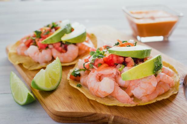 Tostadas de camaron Mexicanas, shrimps mexican food in mexico, sea foods