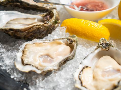 How to Eat Oysters Safely