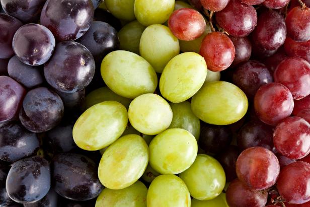 Three kinds of grapes