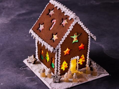 Light-Up Gingerbread House