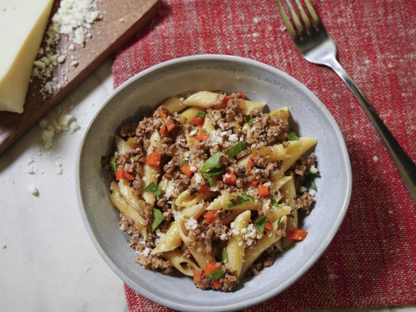 Tiffany Derry's White Bolognese Beauty, as seen on The Kitchen, Season 36.
