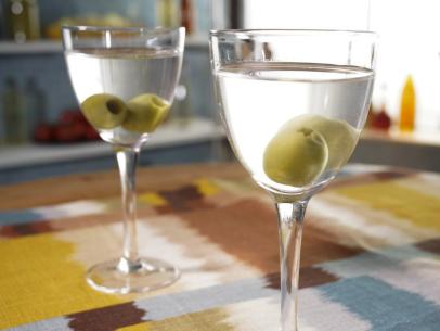 Geoffrey Zakarian's Olive Oil Martini Beauty, as seen on The Kitchen, Season 36.