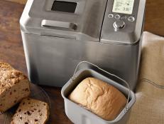 Make delicious homemade bread quickly and easily with an automatic bread maker.