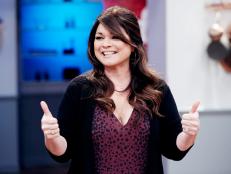 Mentor Valerie Bertinelli during the Star Challenge: Where Are They Now, as seen on Food Network Star, Comeback Kitchen.