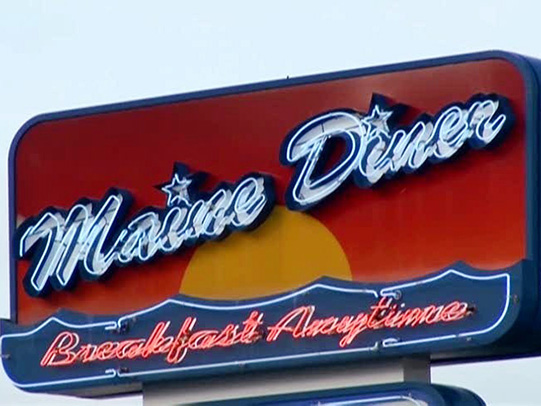<p>Guy's visit to the Maine Diner had him sampling "Maine in a bowl." The signature Lobster Pie contains fresh Maine lobster meat with a delicious, secret stuffing baked in a casserole dish. But for more than just a pie, try "The Triple D," which comes with chowder, lobster pie and a codfish cake.</p>