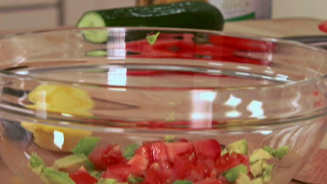 Cucumber-Tomato Salad Ole!