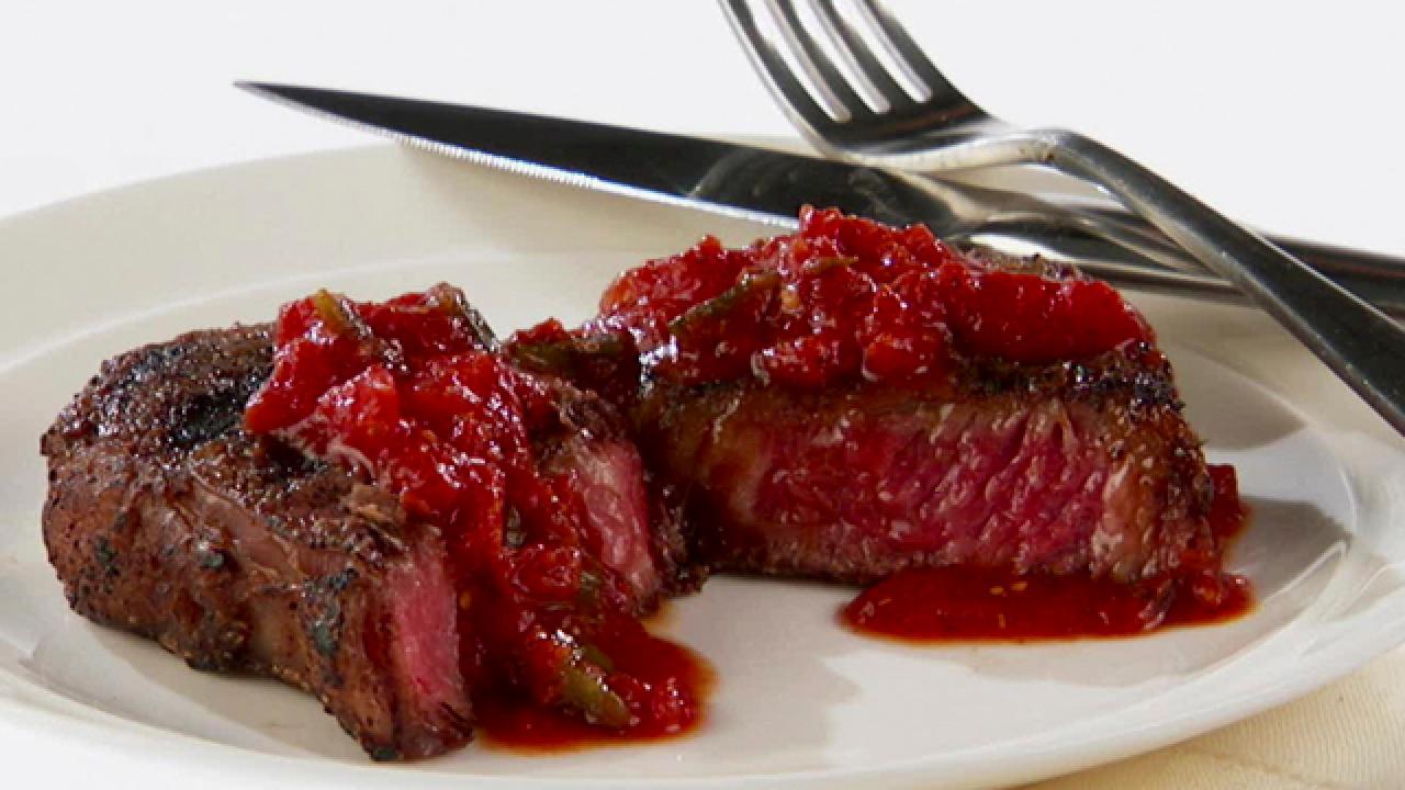 Grilled Steak With Chile Sauce