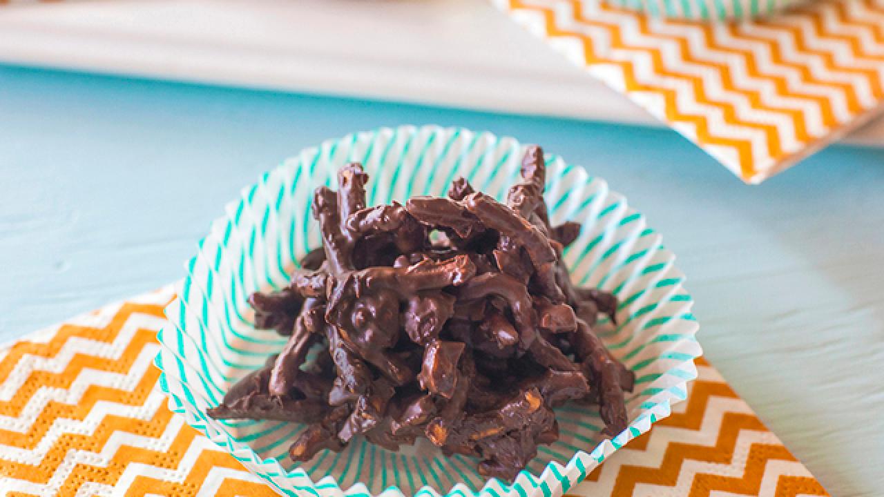 Chocolate Noodle Cookies
