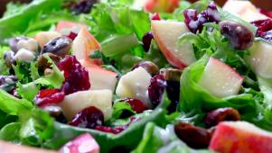 Garden-Fresh Green Leaf Salad