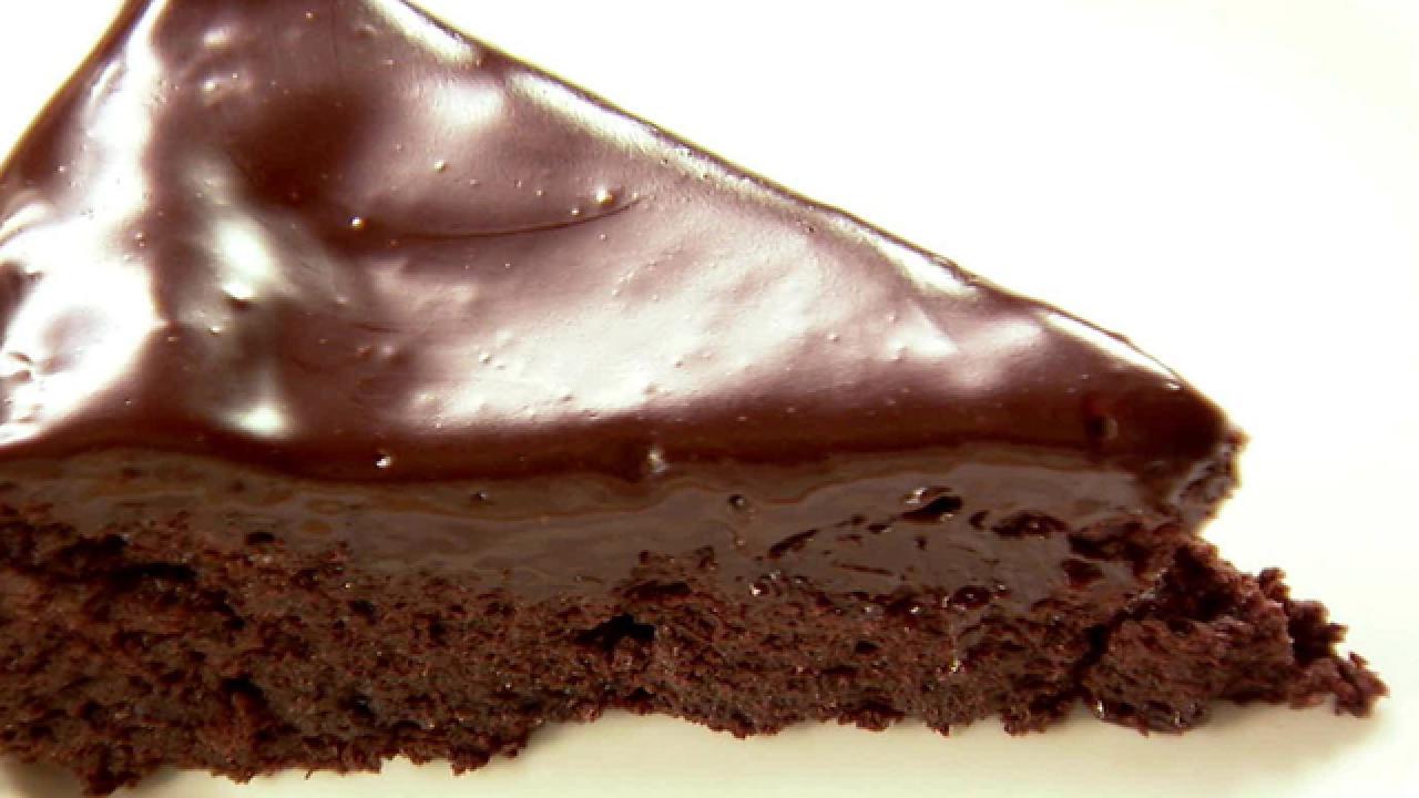 No-Flour Chocolate Cassis Cake