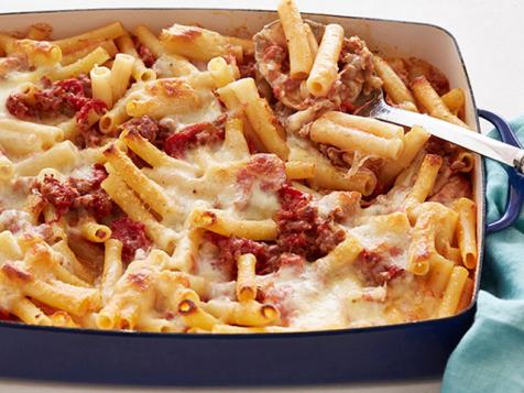 Tyler Florence Shows How to Make Baked Ziti