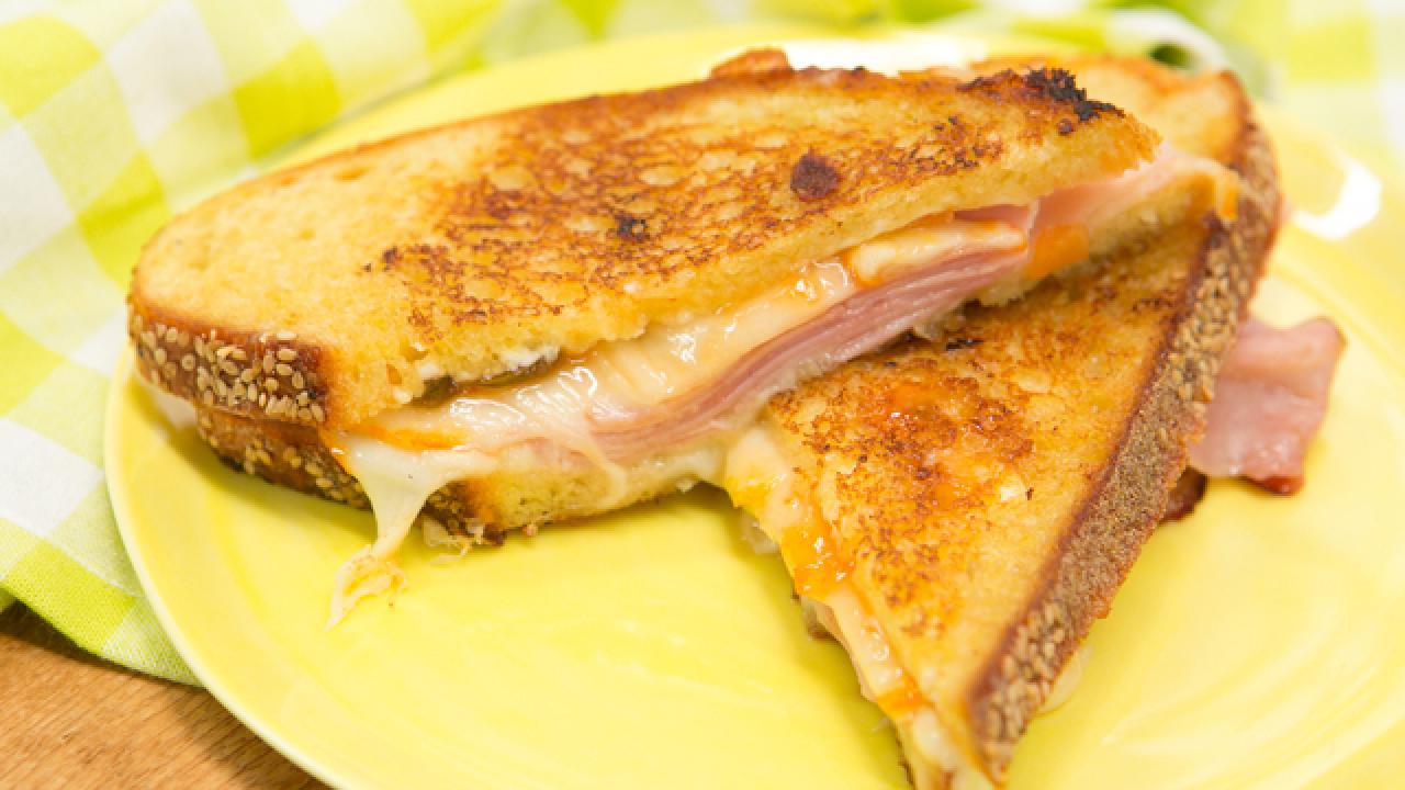 Pepper Jelly Grilled Cheese