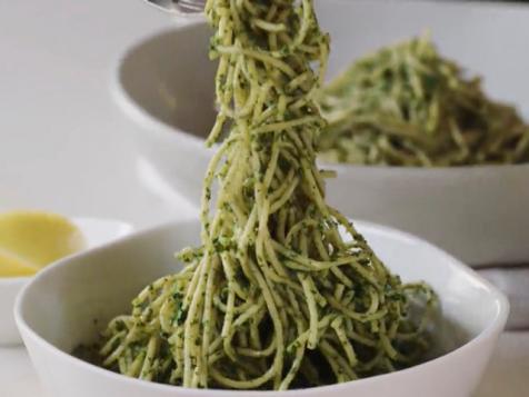 Kale and Pistachio Spaghetti