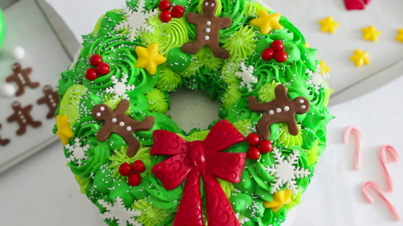 Christmas Wreath Layer Cake
