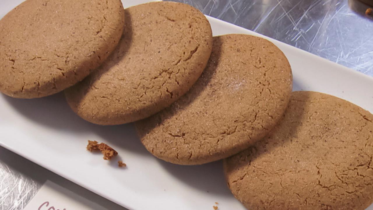 Gingerbread Cookie Taste Test