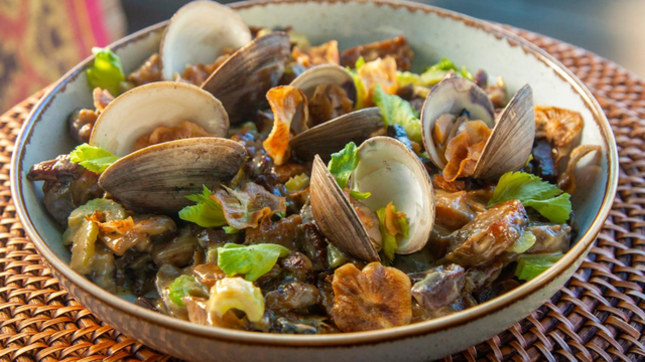 Clams with Guanciale