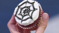Easy Spiderweb Cupcakes