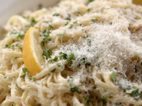 Ree's Linguine With Clam Sauce
