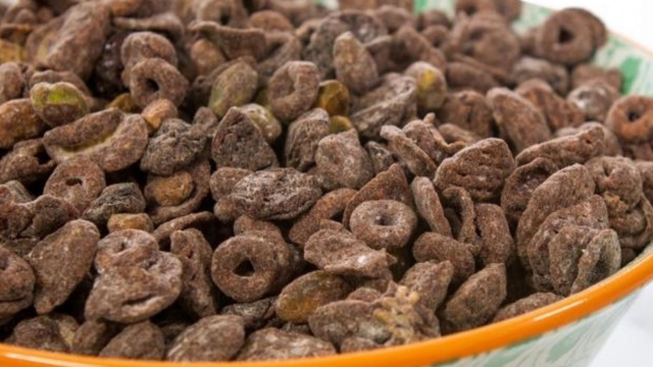 Chocolate-Covered Cereal Mix