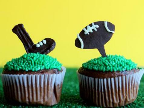 Last-Minute Super Bowl Cupcakes