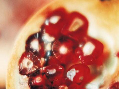 Vitamins hotsell in pomegranates