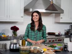 We caught up with Katie Lee to learn some healthy cooking  tips.
