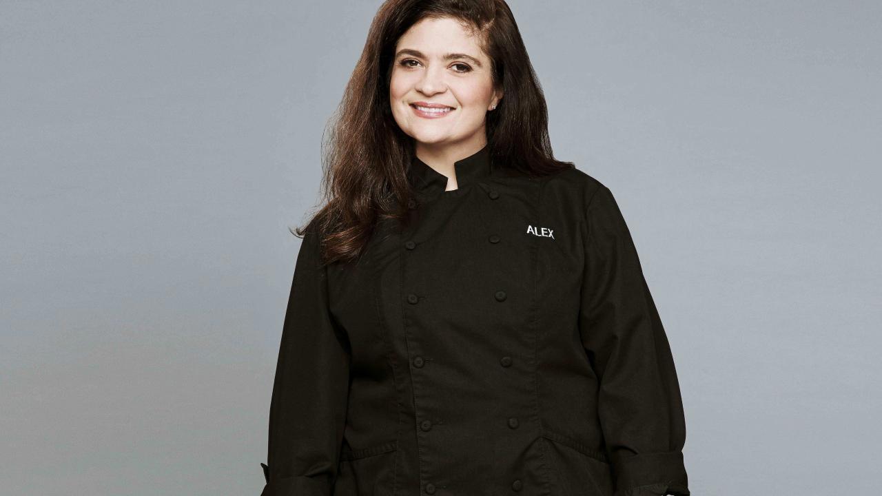 https://food.fnr.sndimg.com/content/dam/images/food/editorial/talent/alex-guarnaschelli/FN_Alex-Guarnaschelli-About.jpg.rend.hgtvcom.1280.720.suffix/1457731974372.jpeg