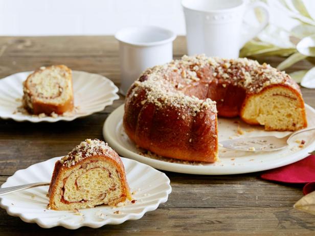 Hazelnut Babka image