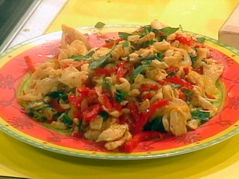 Spicy Chicken with Peppers and Basil