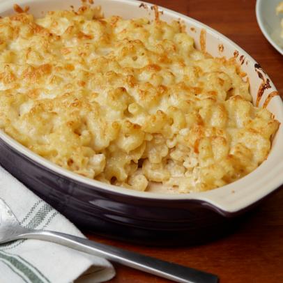 Baked White Cheddar Mac And Cheese Recipe | Dandk Organizer