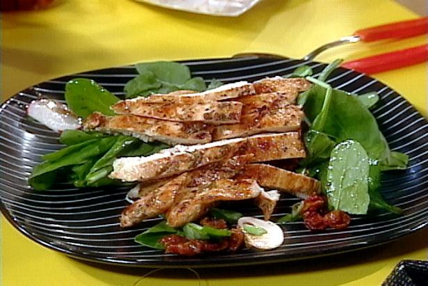 Balsamic Chicken Cutlet Over Spinach Salad With Mushrooms Bacon