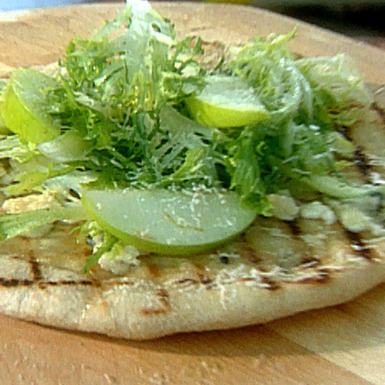 Nechita、Mandolin Soul ＆ Bleu Cheese Piadini with Apples, Honey, and Blue Cheese Recipe | Michael