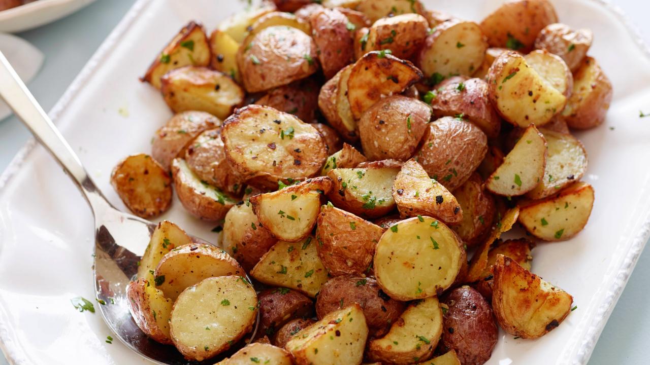 The Barefoot Contessa's Garlic Roasted Potatoes