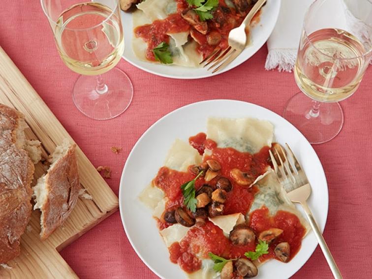 Spinach and Mushroom Ravioli Recipe Giada De Laurentiis Food Network