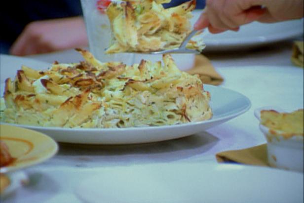 Mac and Cheese with Leeks and Gorgonzola image