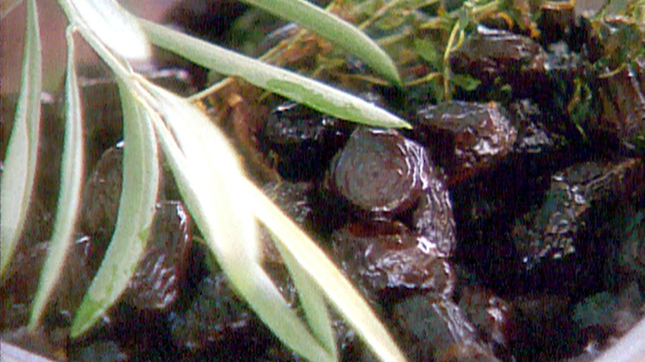 Sauteed Garlic Olives