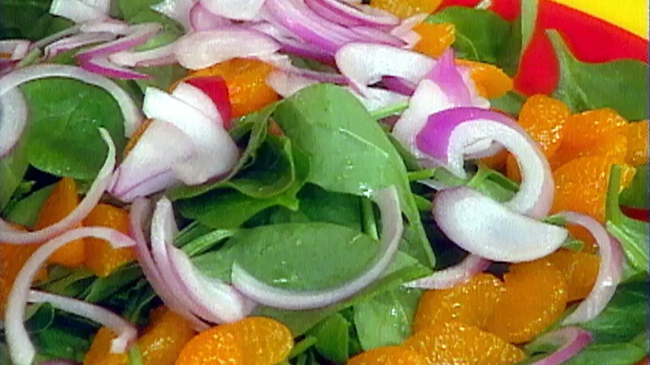 spinach salad with mandarin oranges dressing Spinach Salad with Mandarin Oranges