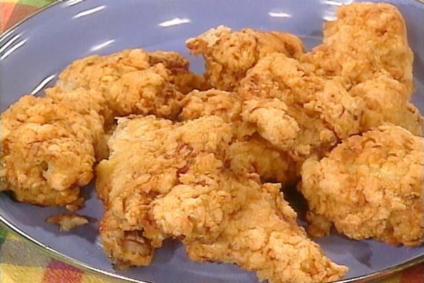 Can You Substitute Heavy Cream For Buttermilk For Fried Chicken Picnic Basket Buttermilk Fried Chicken Recipe Food Network