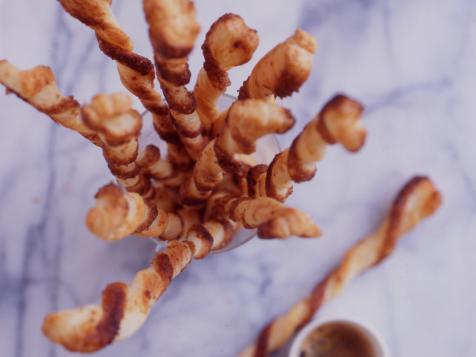 Cinnamon Pecan Twists